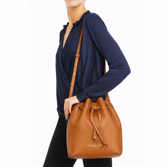 Kenneth Cole Reaction Handbags - 🌱k e n n e t h  c o l e • bucket bag